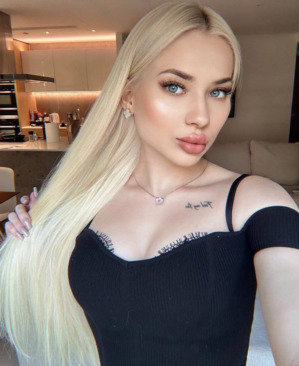 Ataköy Escort Şebnem İle Zevki Bir Arada Yaşayın